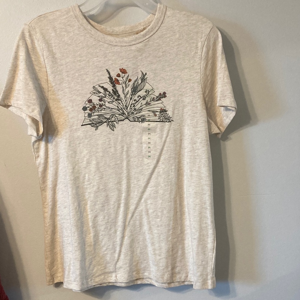 Women’s Cream Graphic T-Shirt